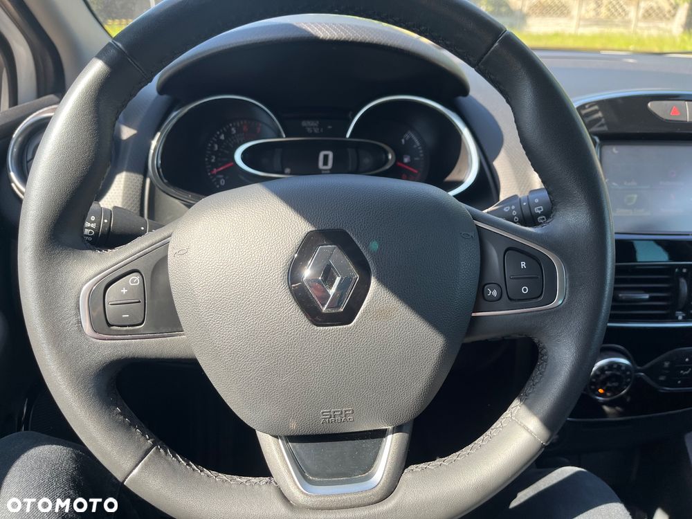 Renault Clio - 24