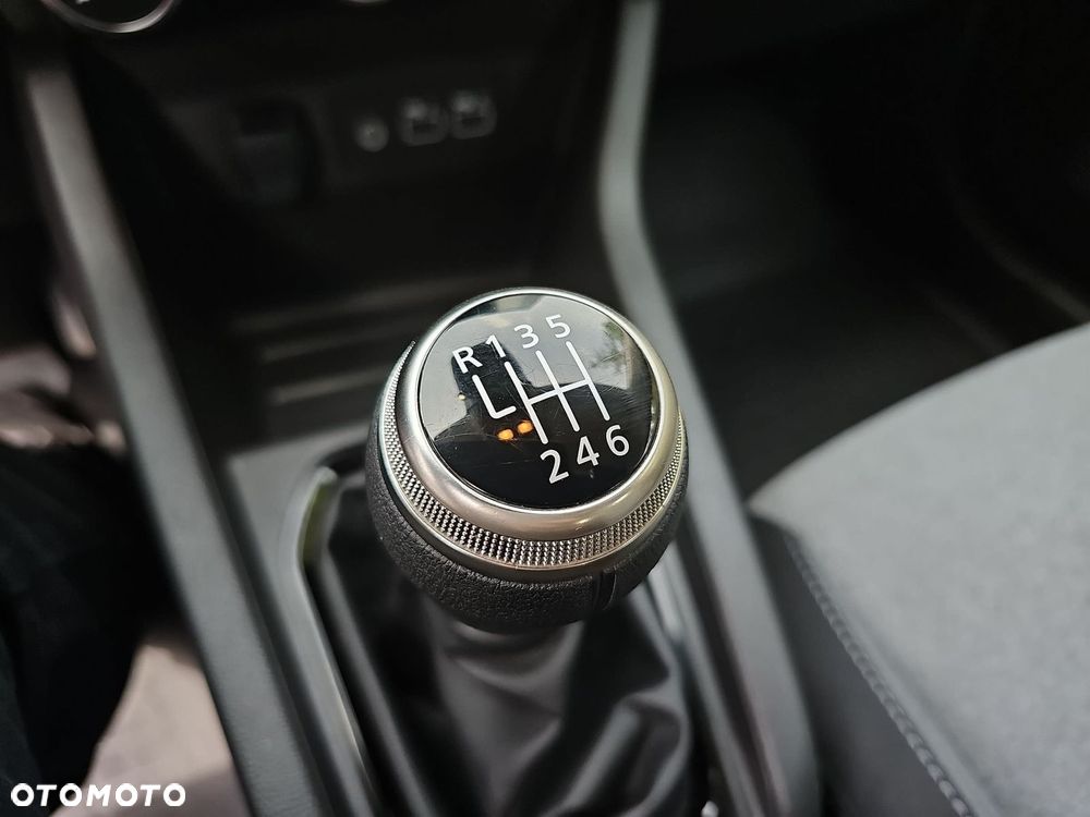 Renault Clio - 15