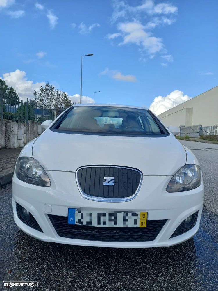 SEAT Leon 1.6 TDI Ecomotive Reference - 2