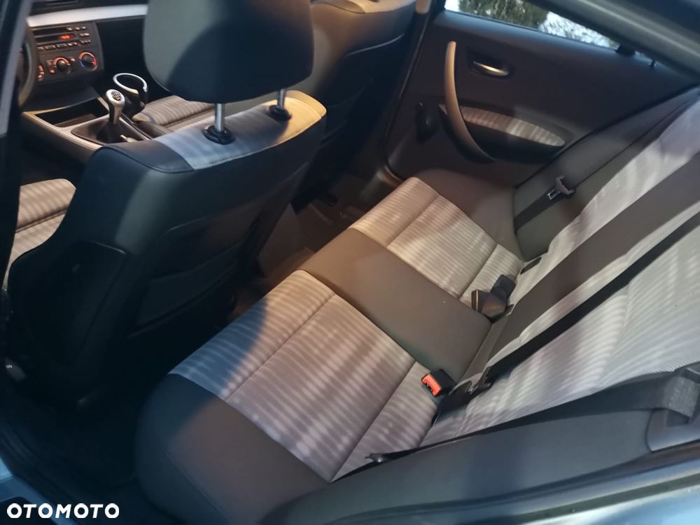 BMW Seria 1 - 10