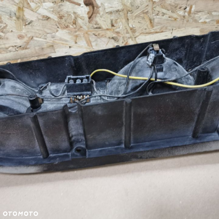 BMW E24 635CSI EUROPA WKŁAD LAMPY LEWY/PRAWY NR. 51231859731OEM - 9