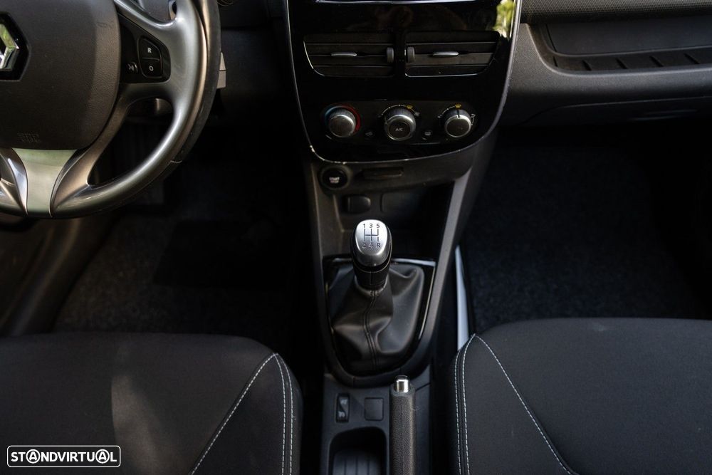 Renault Clio - 11