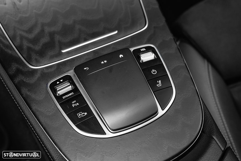 Mercedes-Benz E 300 de AMG Line - 41