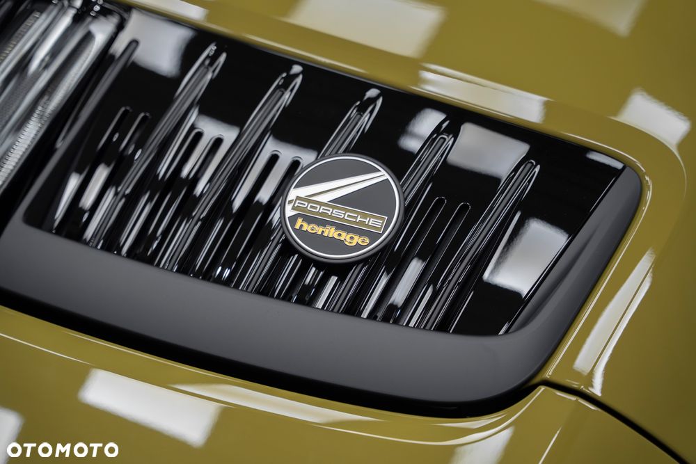 Porsche Carrera GT - 10