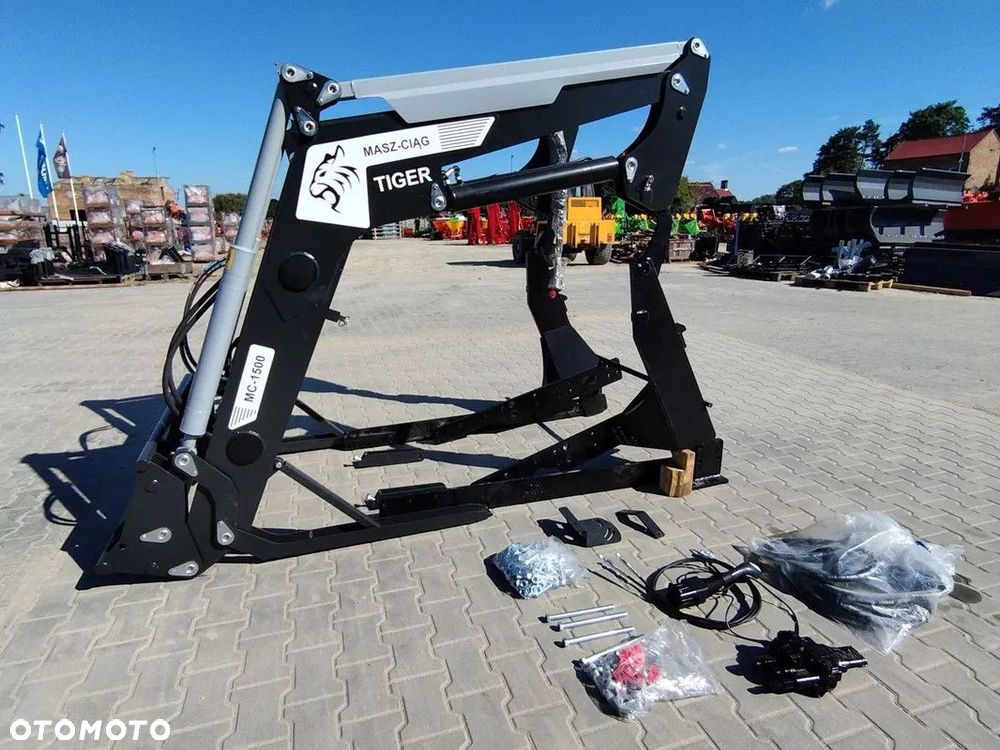 Ładowacz czołowy TUR MTZ 82 | 92 | 920 Ursus 914 C-385, 8145, 912, 914, 1014, 10145 Zetor - 1