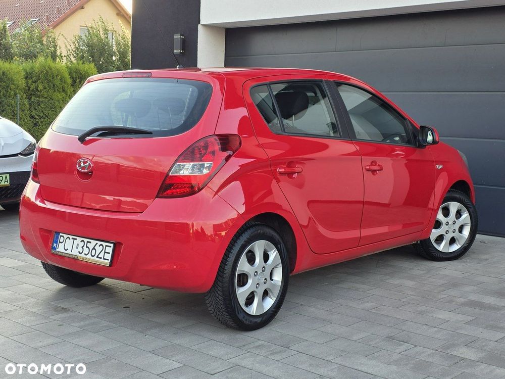 Hyundai i20 - 13