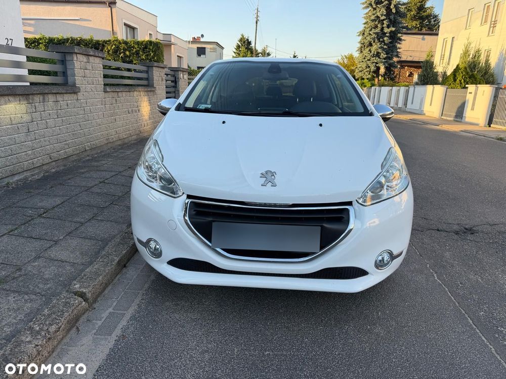 Peugeot 208 1.6 THP Allure - 10