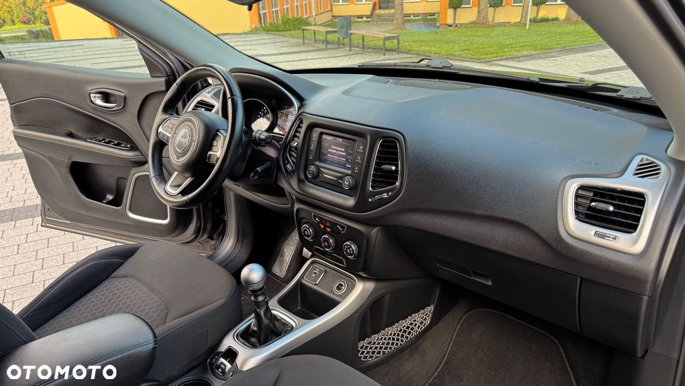 Jeep Compass 1.4 MultiAir Longitude - 25