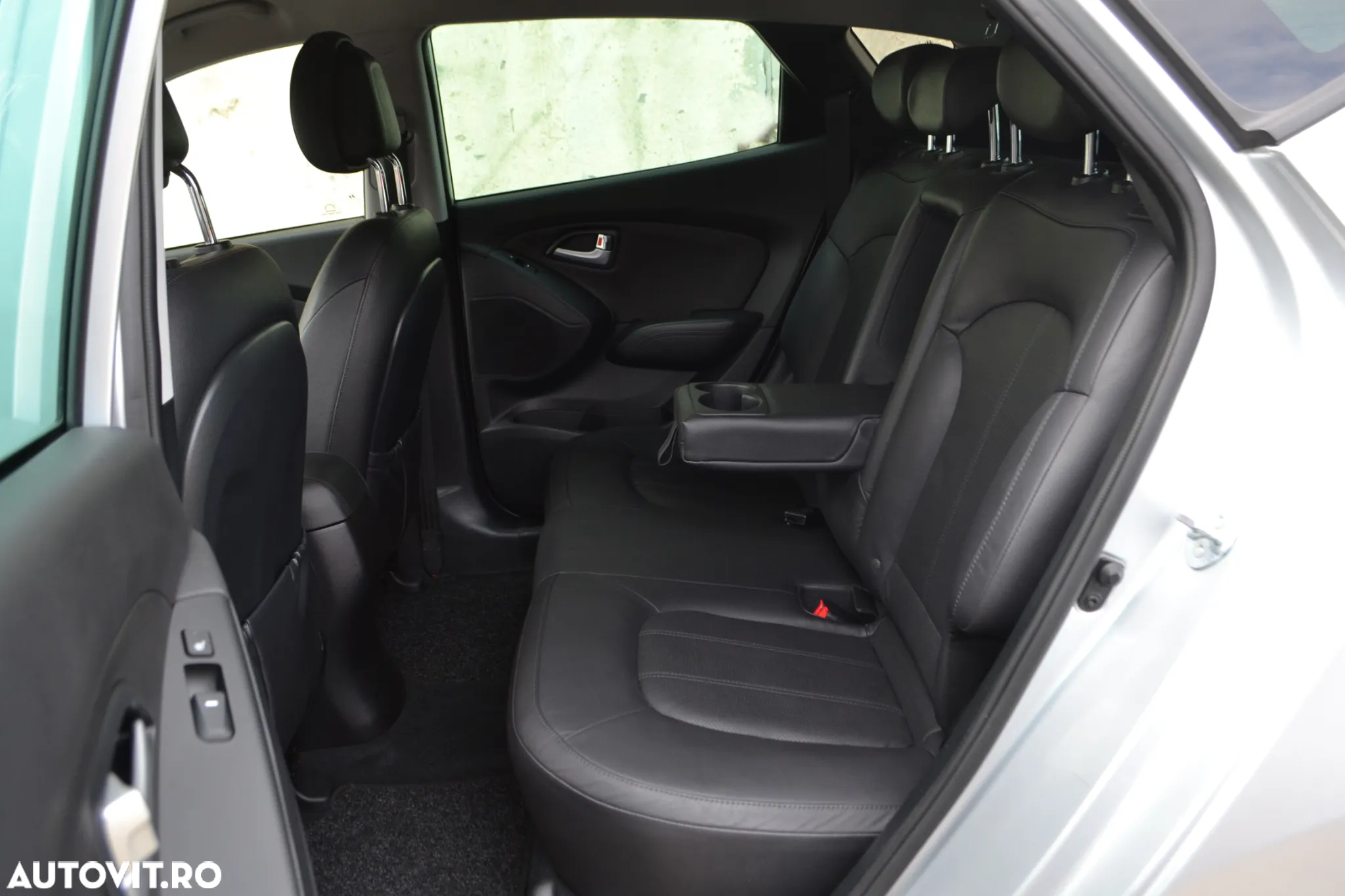 Hyundai ix35 2.0 CRDI 4WD Automatik Premium - 9