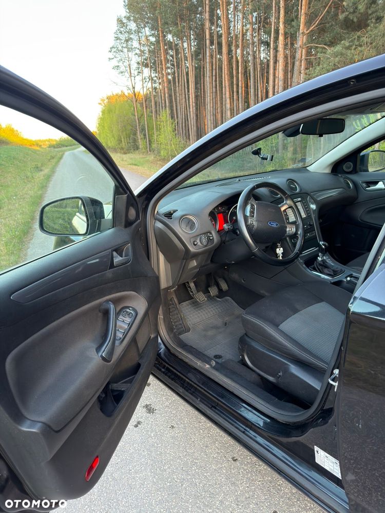 Ford Mondeo - 6