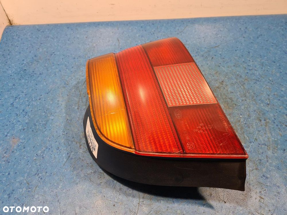 BMW 5 E39 SEDAN LAMPA TYŁ PRAWA ZEWNĘTRZNA - 4