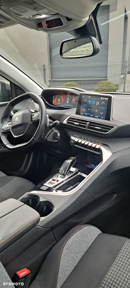 Peugeot 3008 1.6 BlueHDi Active S&S EAT6 - 13