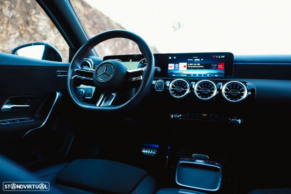 Mercedes-Benz A 180 7G-DCT AMG Line - 19