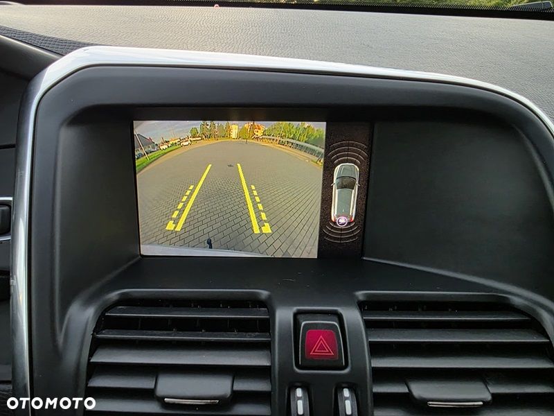 Volvo XC 60 D3 Geartronic Summum - 15