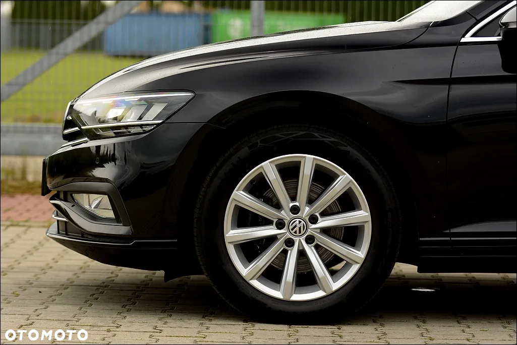 Volkswagen Passat Variant 2.0 TDI SCR DSG Comfortline - 39