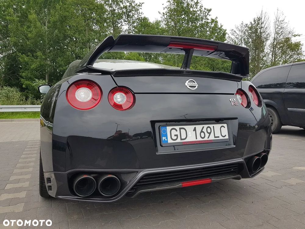 Nissan GT-R - 28