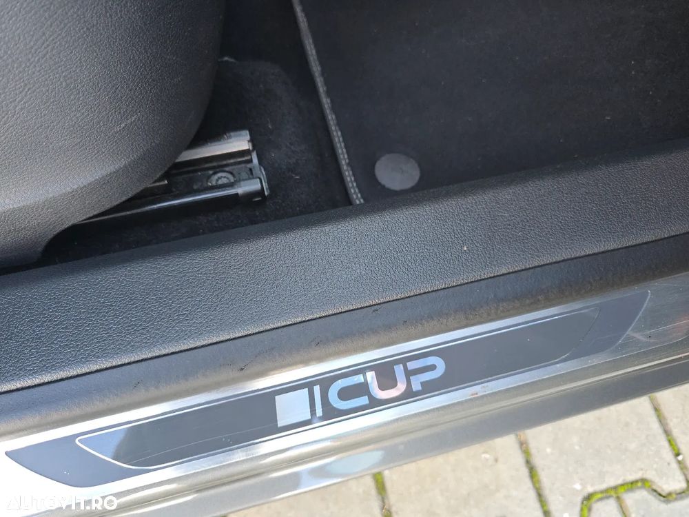 Volkswagen Tiguan - 26