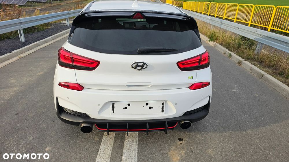 Hyundai i30 N 2.0 T-GDI - 10