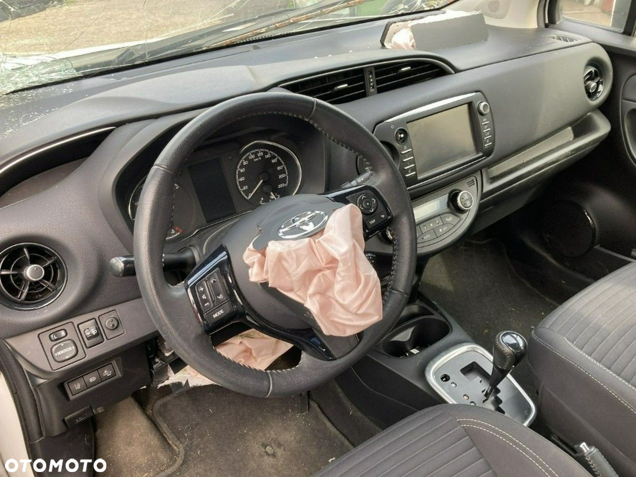 Toyota Yaris - 7