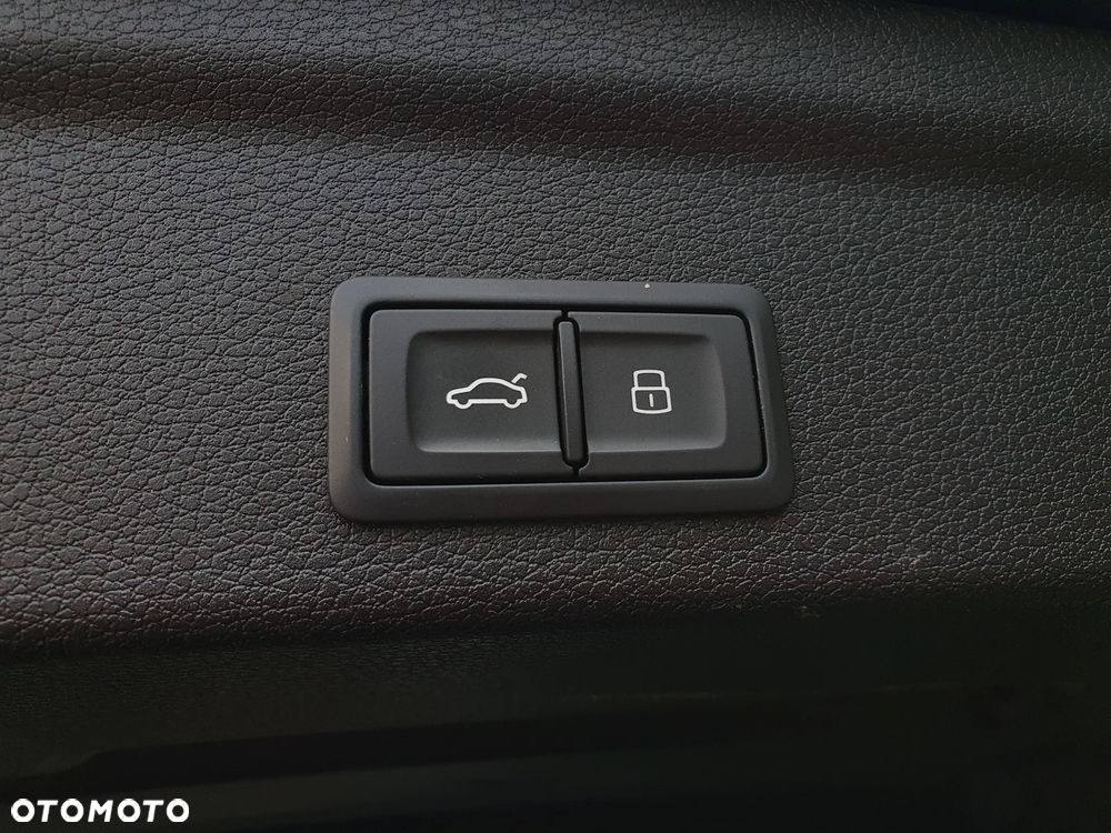 Audi Q3 Sportback 35 TDI S tronic - 13