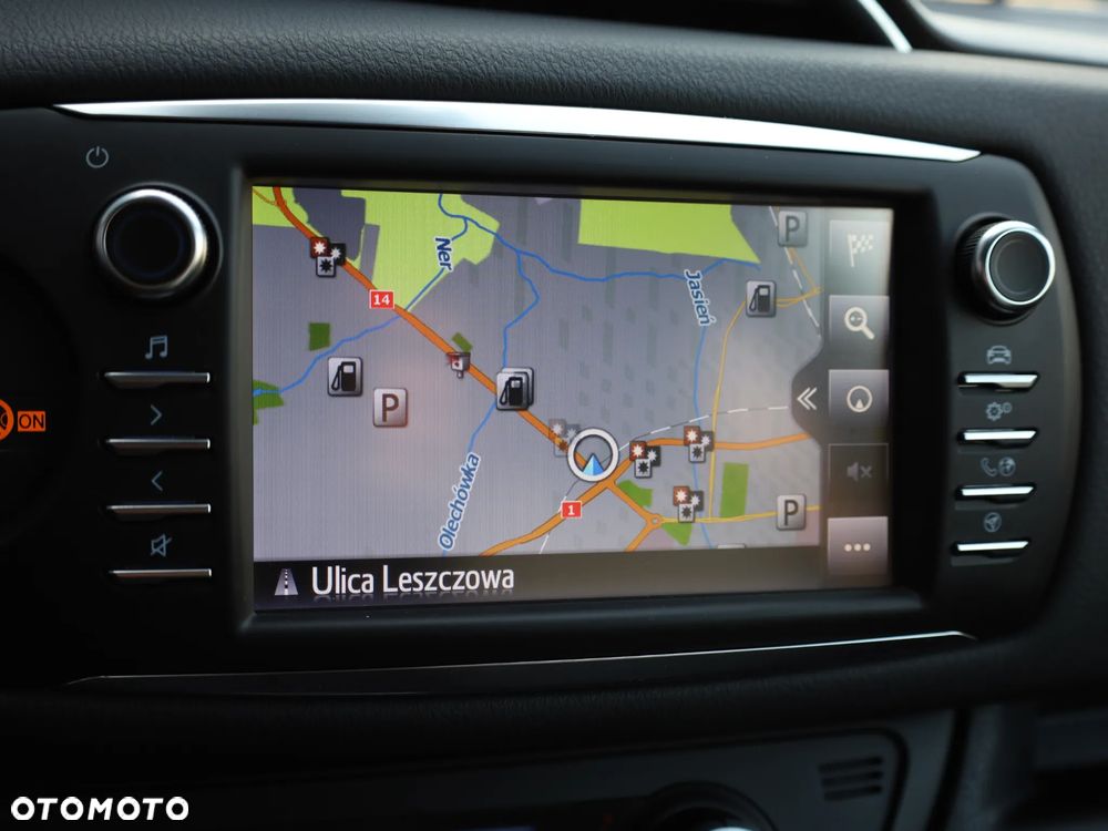 Toyota Yaris Hybrid 100 Premium EU6 - 34