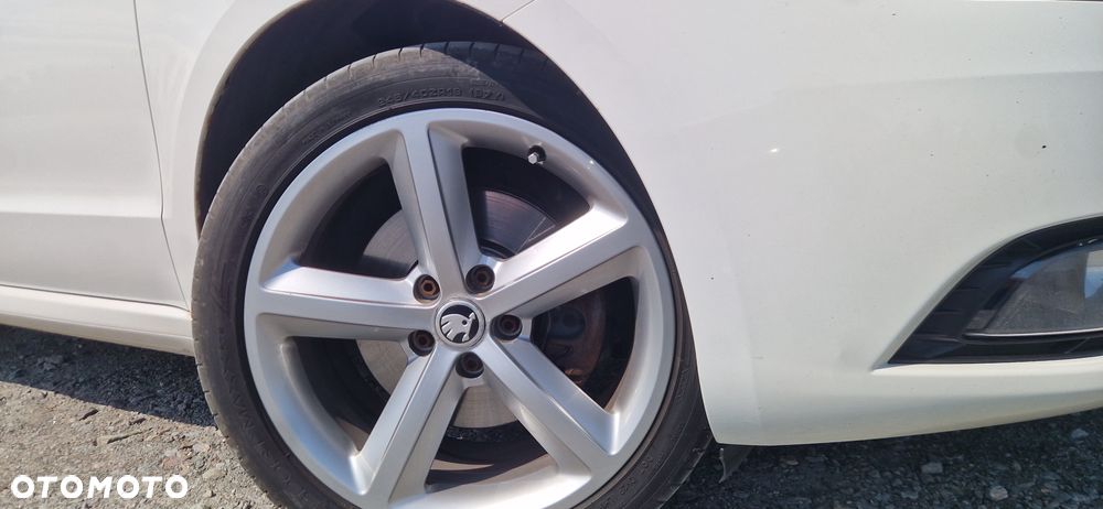 Skoda Superb 2.0 TDI Comfort DSG - 10