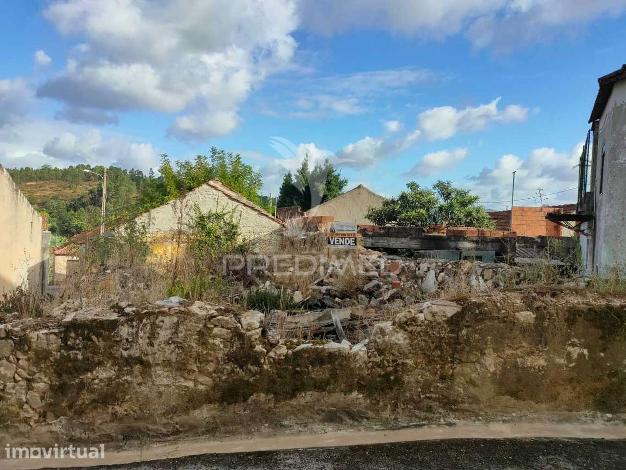 Ruína para nova construção - Amiais de Baixo, Santarém - Grande imagem: 5/8