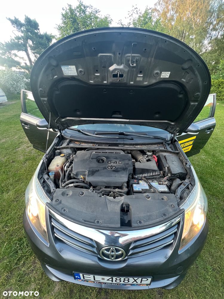 Toyota Avensis - 9