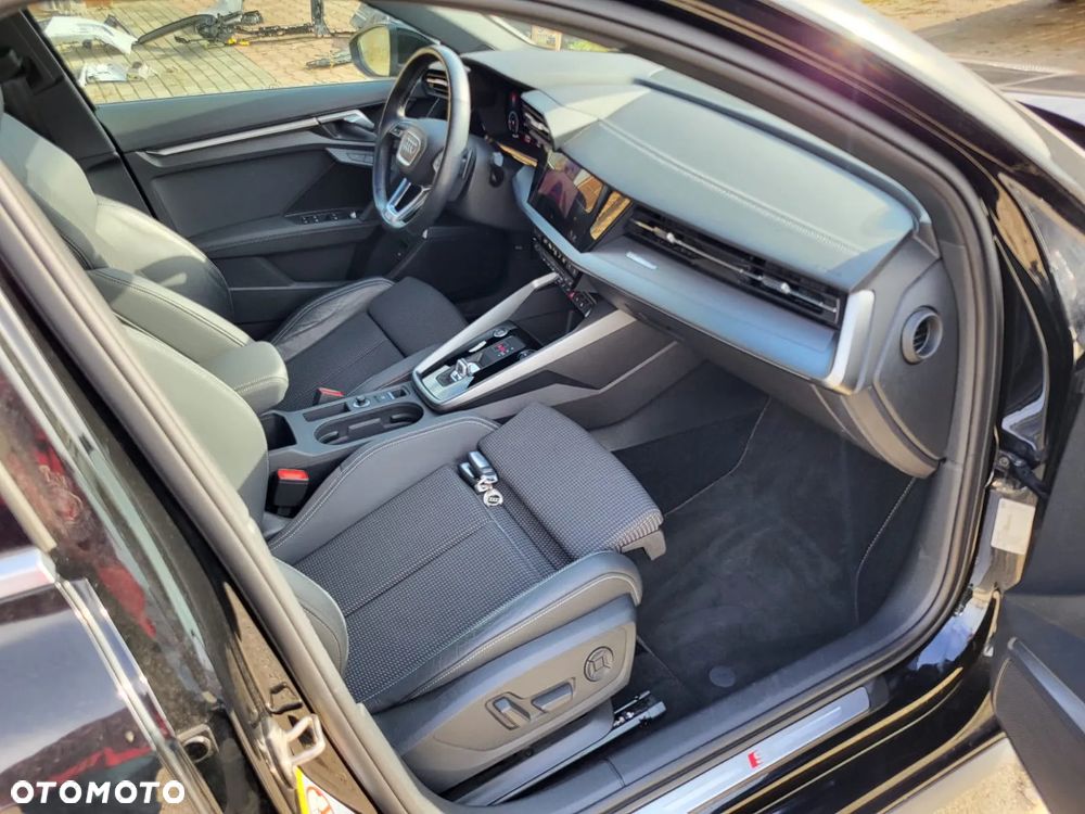 Audi A3 Sportback TFSIe 150 kW ack S tronic S line - 22