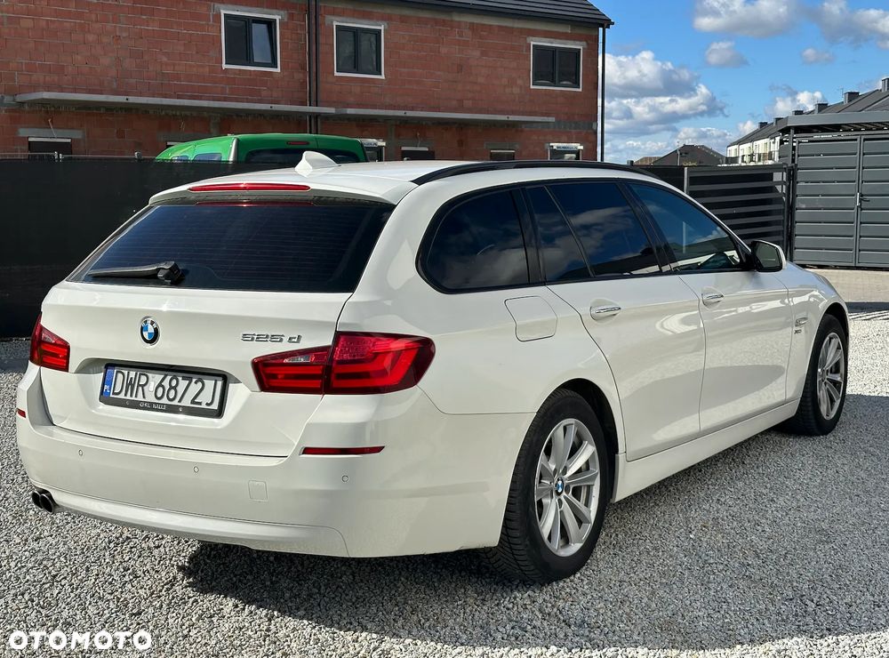 BMW Seria 5 525d xDrive - 3