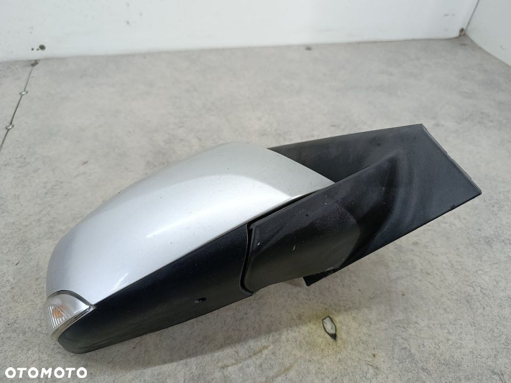 LUSTERKO PRAWE RENAULT LAGUNA III TED69 - 4