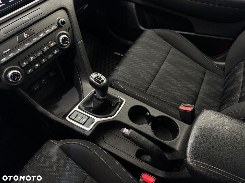 Kia Sportage 1.6 GDI M 2WD - 24