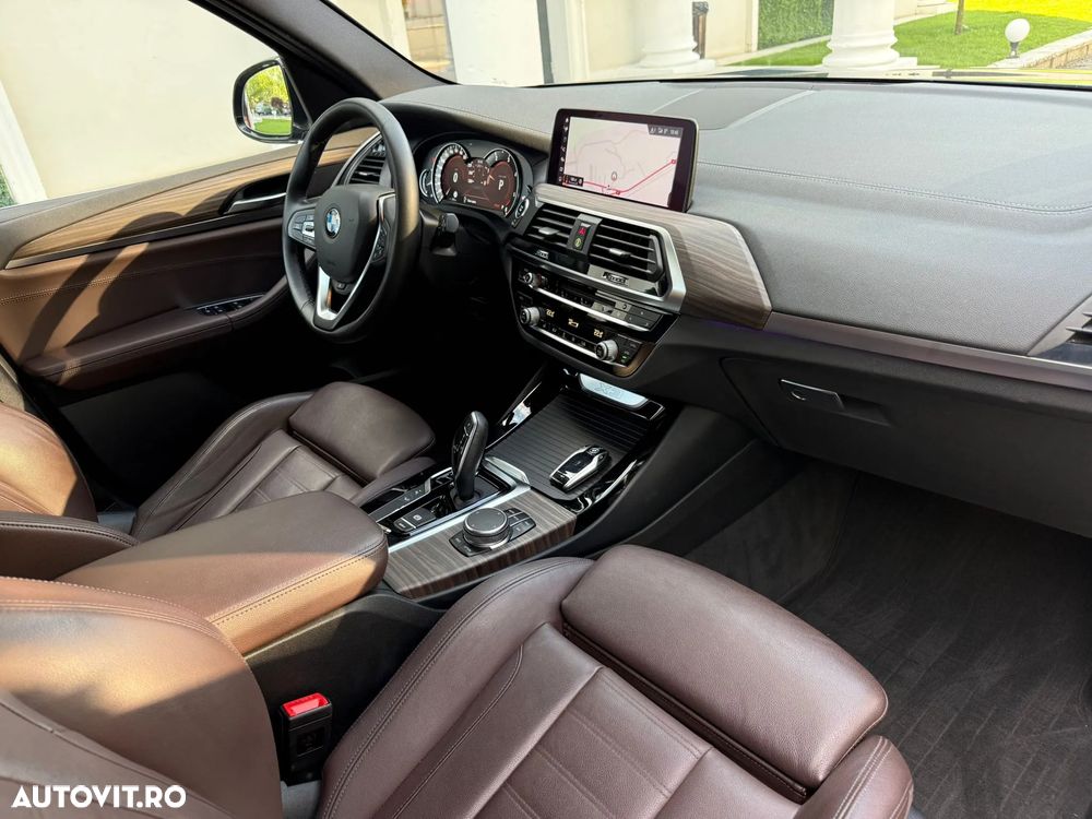 BMW X3 xDrive20d AT Luxury Line - 7