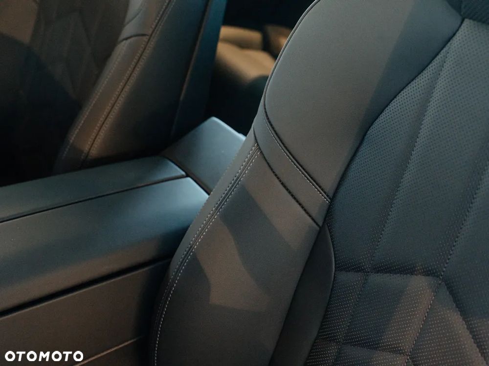BMW Seria 5 520i - 12