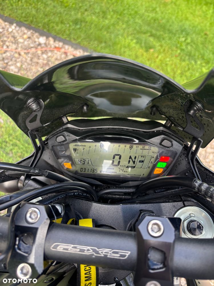 Suzuki GSX - 9