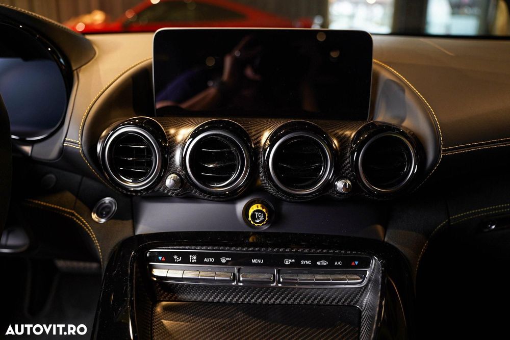 Mercedes-Benz AMG GT R - 29