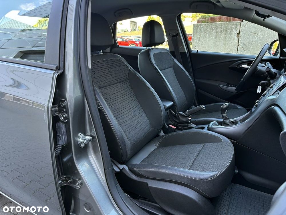 Opel Astra 1.6 EU6 - 23