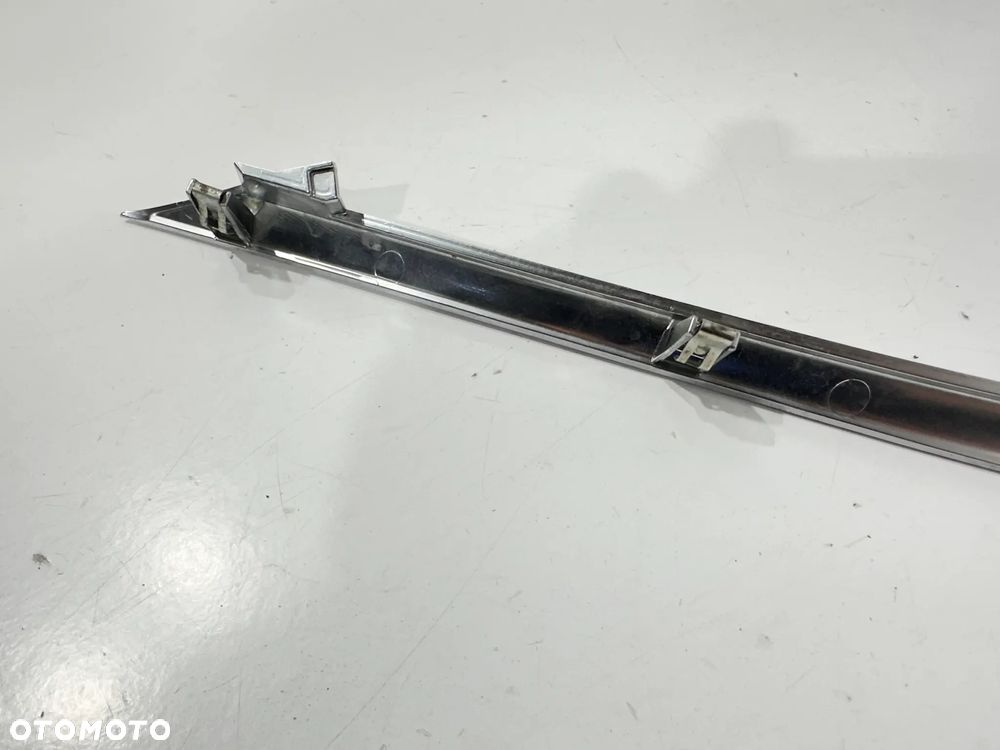 Listwa chrom Piaggio X10 125 LEWA - 6