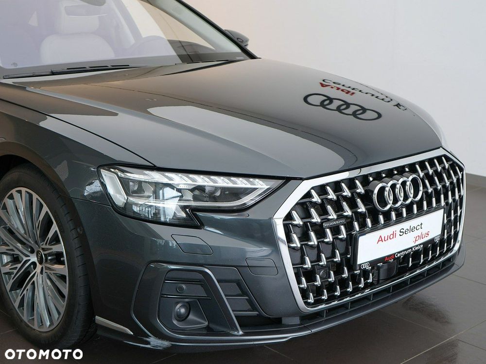 Audi A8 - 8