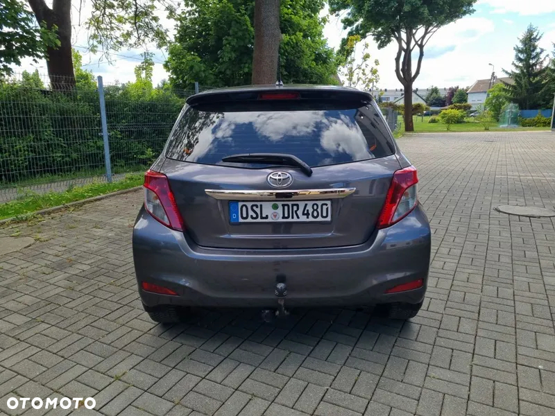 Toyota Yaris 1.33 Premium - 7