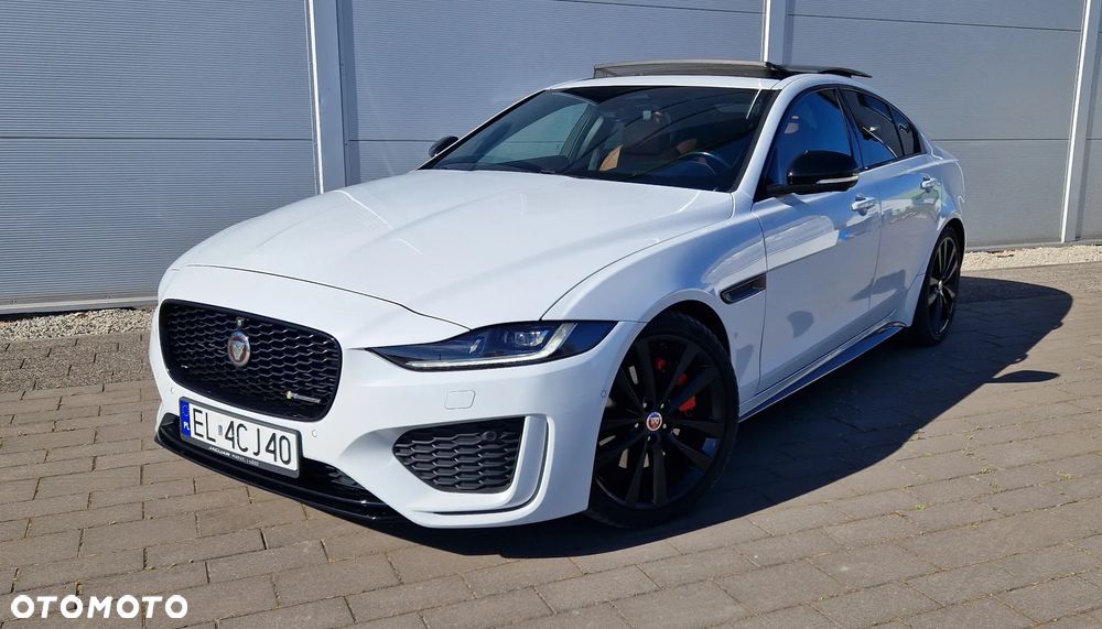 Jaguar XE 2.0 D200 mHEV R-Dynamic HSE - 16