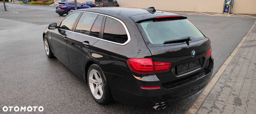BMW Seria 5 525d Luxury Line - 27