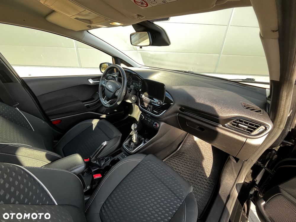 Ford Fiesta 1.1 S&S TITANIUM - 10