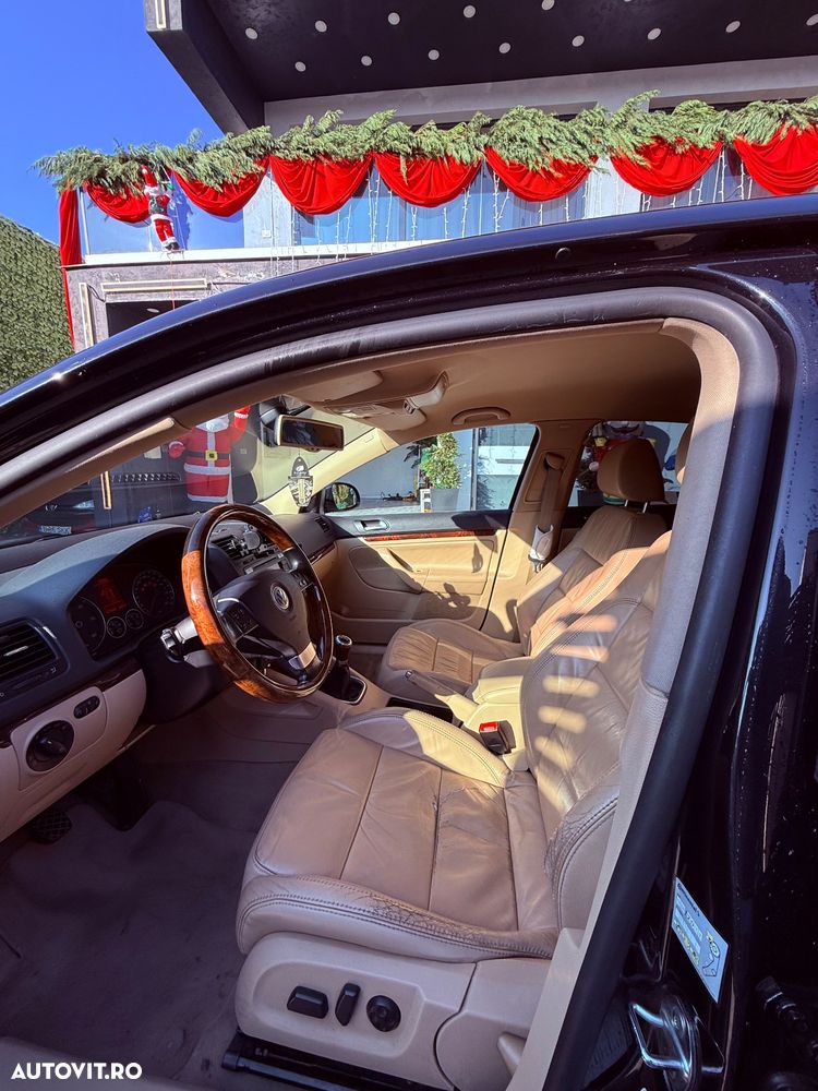 Volkswagen Jetta 2.0 TDI Comfortline - 7