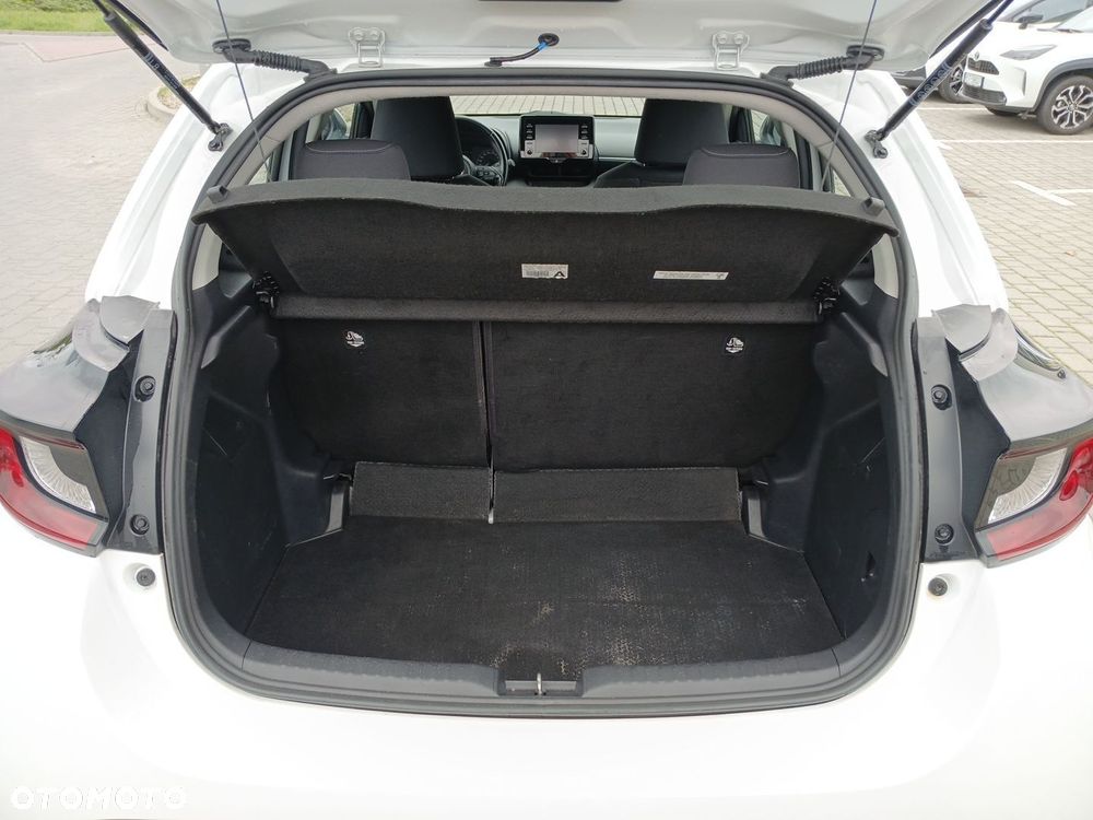 Toyota Yaris - 13