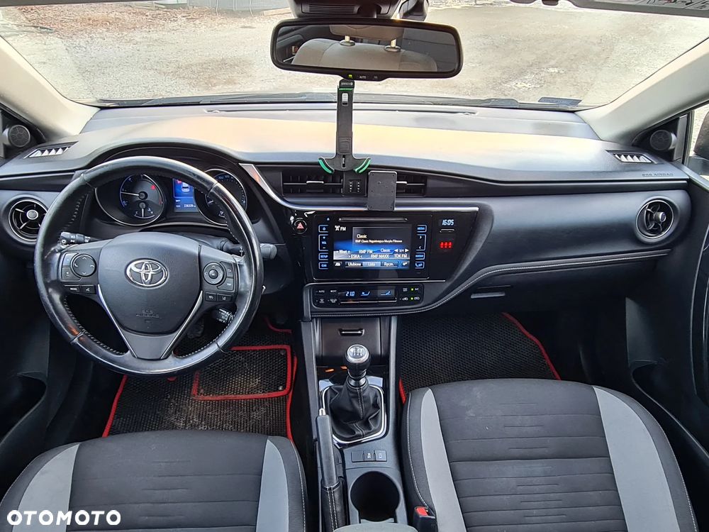 Toyota Auris - 35