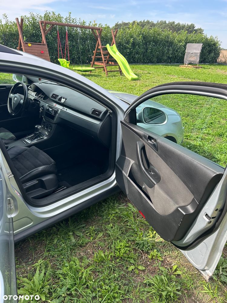 Volkswagen Passat 2.0 TDI Comfortline DSG - 13