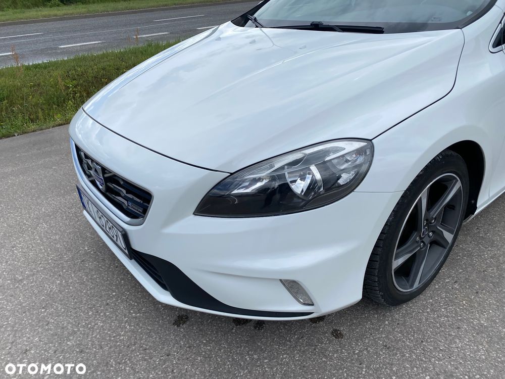 Volvo V40 D2 R Design - 28