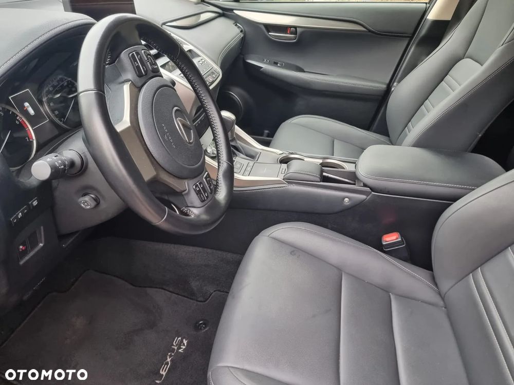 Lexus NX 300 F Impression AWD - 20