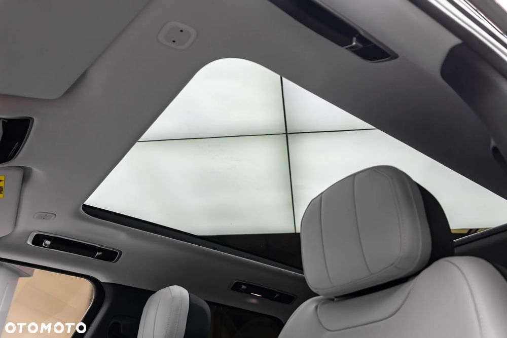 Land Rover Range Rover Sport - 28